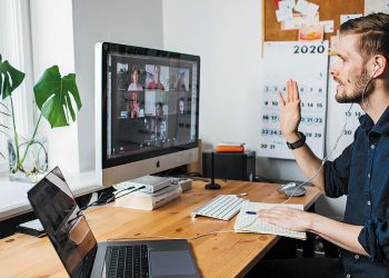 Αυξάνουν τις δαπάνες για υποδομές τηλεργασίας οι επιχειρήσεις