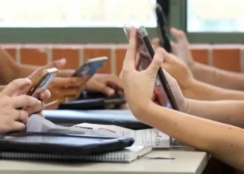 Youth Pass: Ολοταχώς για 50.000 αιτήσεις μέσα σε ένα 24ωρο